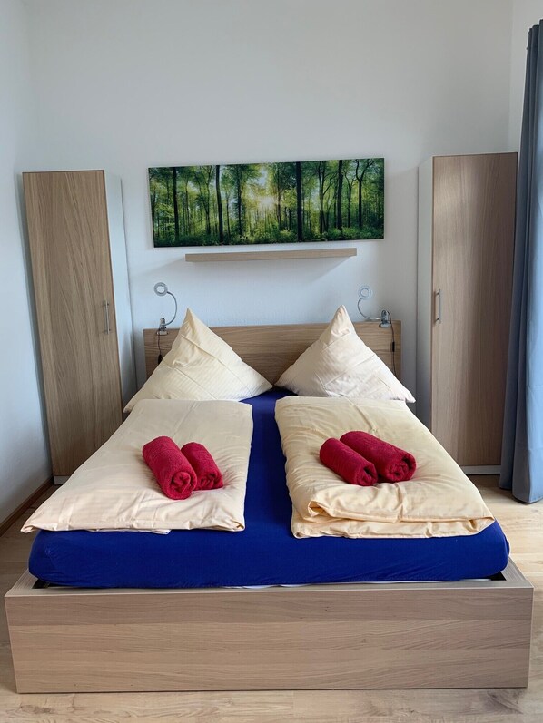1 bedroom, free WiFi, bed sheets