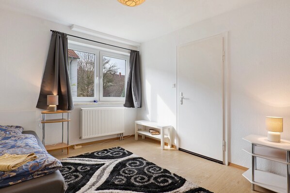 2 bedrooms, WiFi, bed sheets