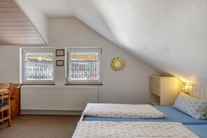 Free WiFi, bed sheets - Studio 'Brend, 48qm' with Balcony and Wi-Fi (Schönwald im Schwarzwald)