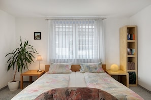 Free WiFi, bed sheets - Studio 'Hörnleberg, 80qm' with Balcony and Wi-Fi (Schönwald im Schwarzwald)