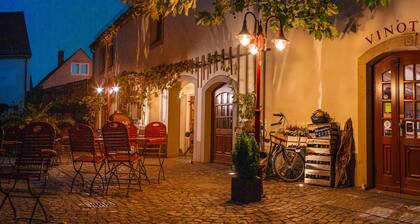 Zimmer 'Vinotel 12' mit Gemeinschaftsgarten, Wi-Fi und Klimaanlage