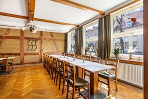 Dineren