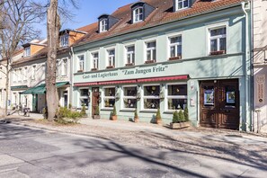 Exterior - 'Doppelzimmer 5' with Wi-Fi (Rheinsberg)