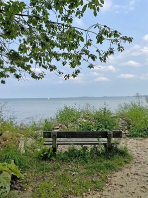 Property grounds - Apartment 'Ferienwohnung Ankerleicht' with Shared Terrace, Shared Garden and Wi-Fi (Steinbergkirche)