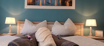 Holiday Apartment 'Sonnenblick Und Relax' with Private Terrace, Shared Garden and Wi-Fi