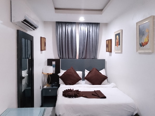 行政 客房 | 書桌、筆電工作空間、免費無線上網