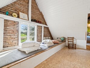6 bedrooms, internet
