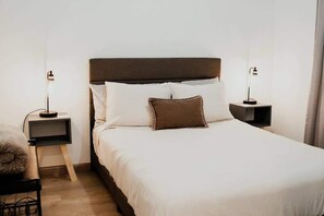 2 chambres, fer et planche à repasser, draps fournis