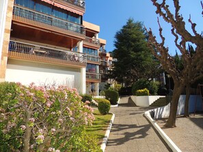 Property grounds - CAN PARRAMON G 2 2 Roses (Rosas / Roses)