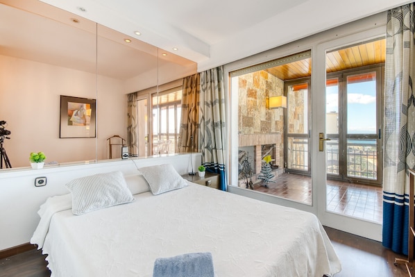 3 chambres, fer et planche Ă repasser