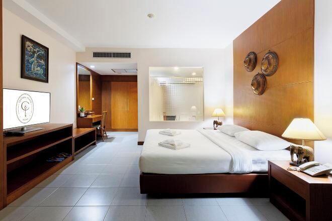 In-room safe, rollaway beds, free WiFi, bed sheets