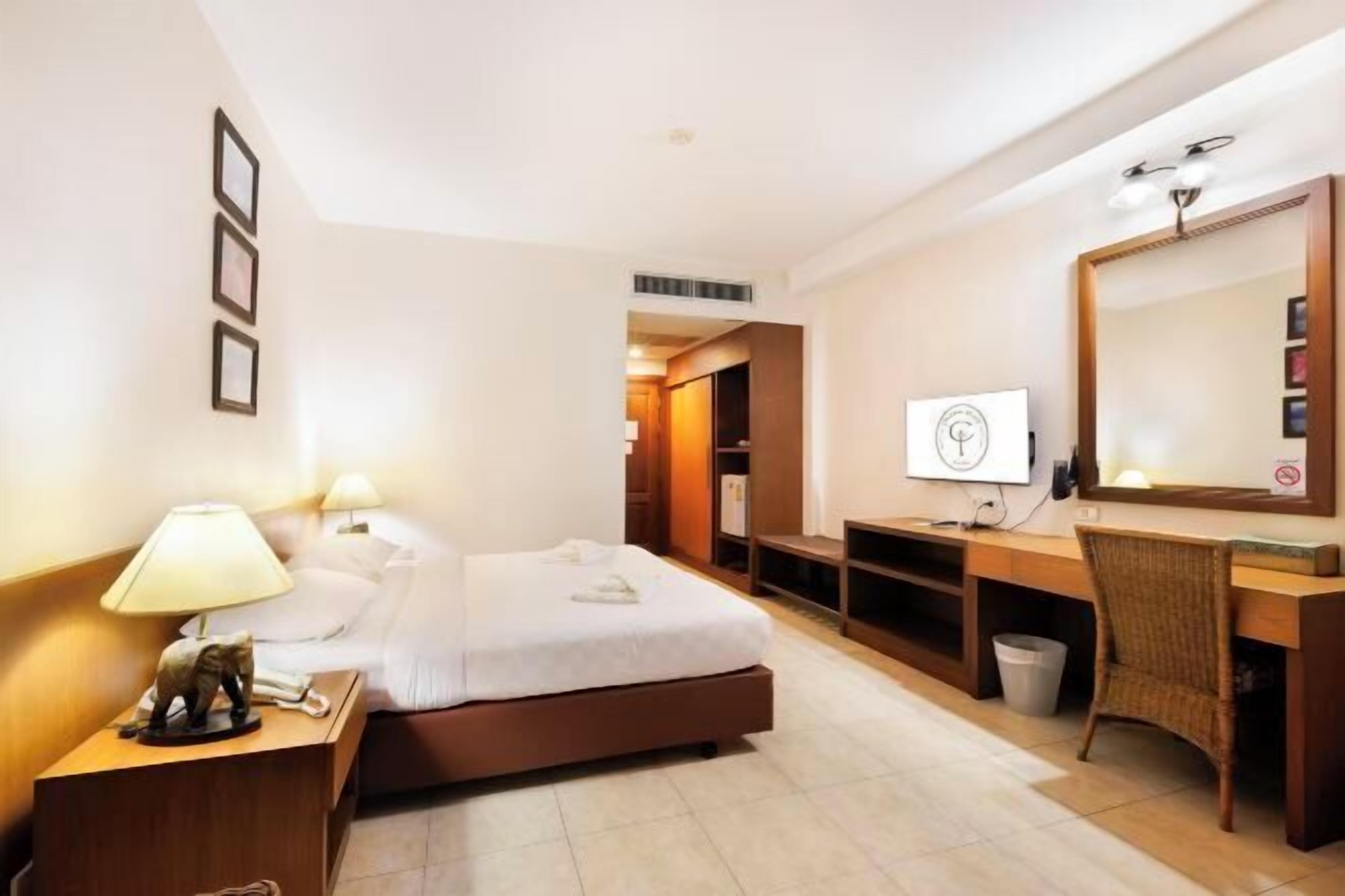 In-room safe, rollaway beds, free WiFi, bed sheets