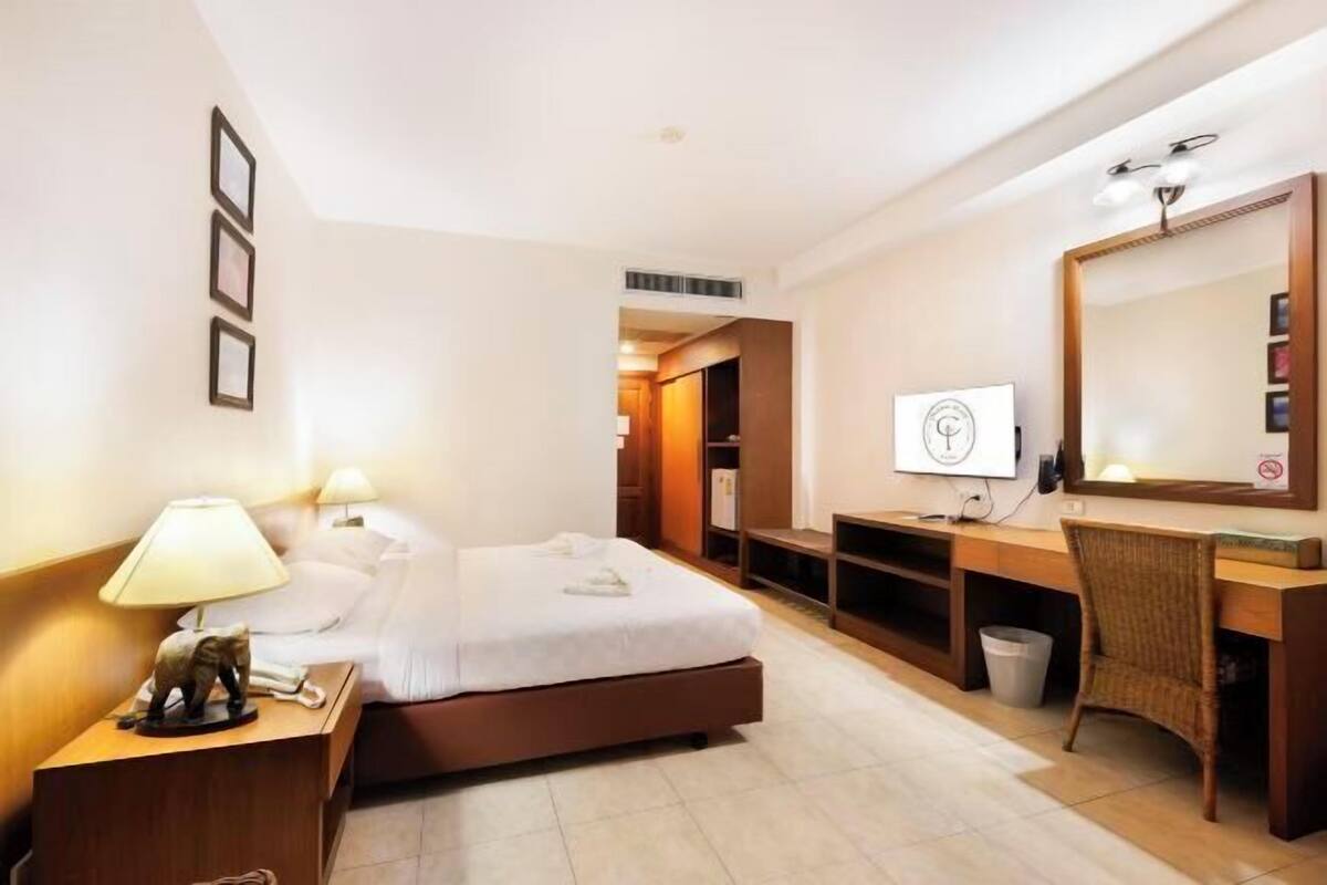 1 bedroom, in-room safe, rollaway beds, free WiFi