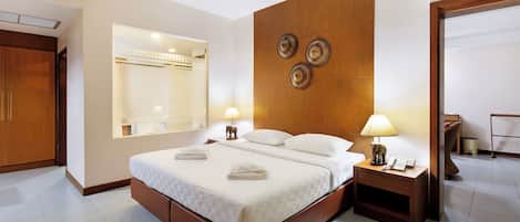 Caja de seguridad en la habitación y camas plegables/adicionales