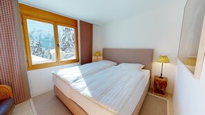 3 bedrooms, free WiFi, bed sheets - Exclusive holiday home in a prime location above St. (St. Moritz)