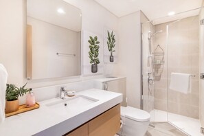 Premium Apartment, River View | Bathroom - Luxury 2BR at Harbour Gate (Dubai)