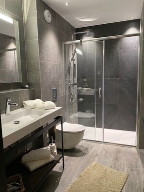 Superior Double Room, Air conditioning | Bathroom - Hotel Spa au Soleil   (Valff)