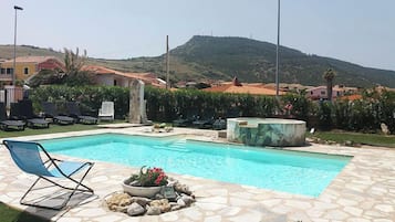 Seasonal outdoor pool