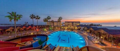 Fachada del alojamiento - Noche