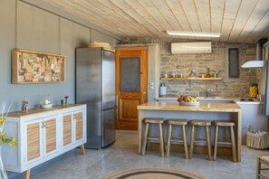 House, Smoking | 2 bedrooms - Vitamine Sea House - Island Living Paros (Paros)