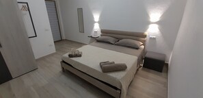1 bedroom, travel cot, free WiFi, bed sheets - Vacation home Villasimius (SU) - Apartment "The Juniper" (Villasimius)