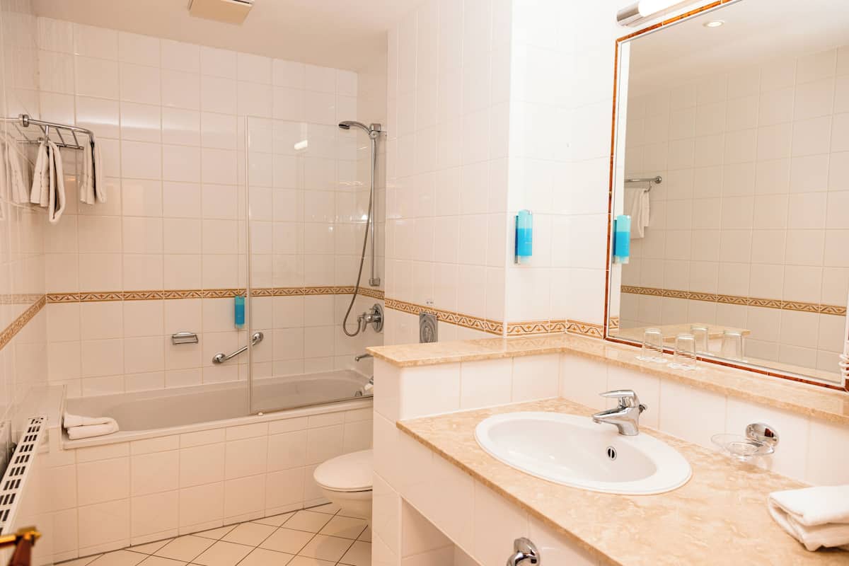 Bathroom | Free toiletries, hair dryer, towels, soap
