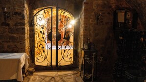 Unclassified image, 5 of 32, button - Schlosshotel Schkopau (Schkopau)