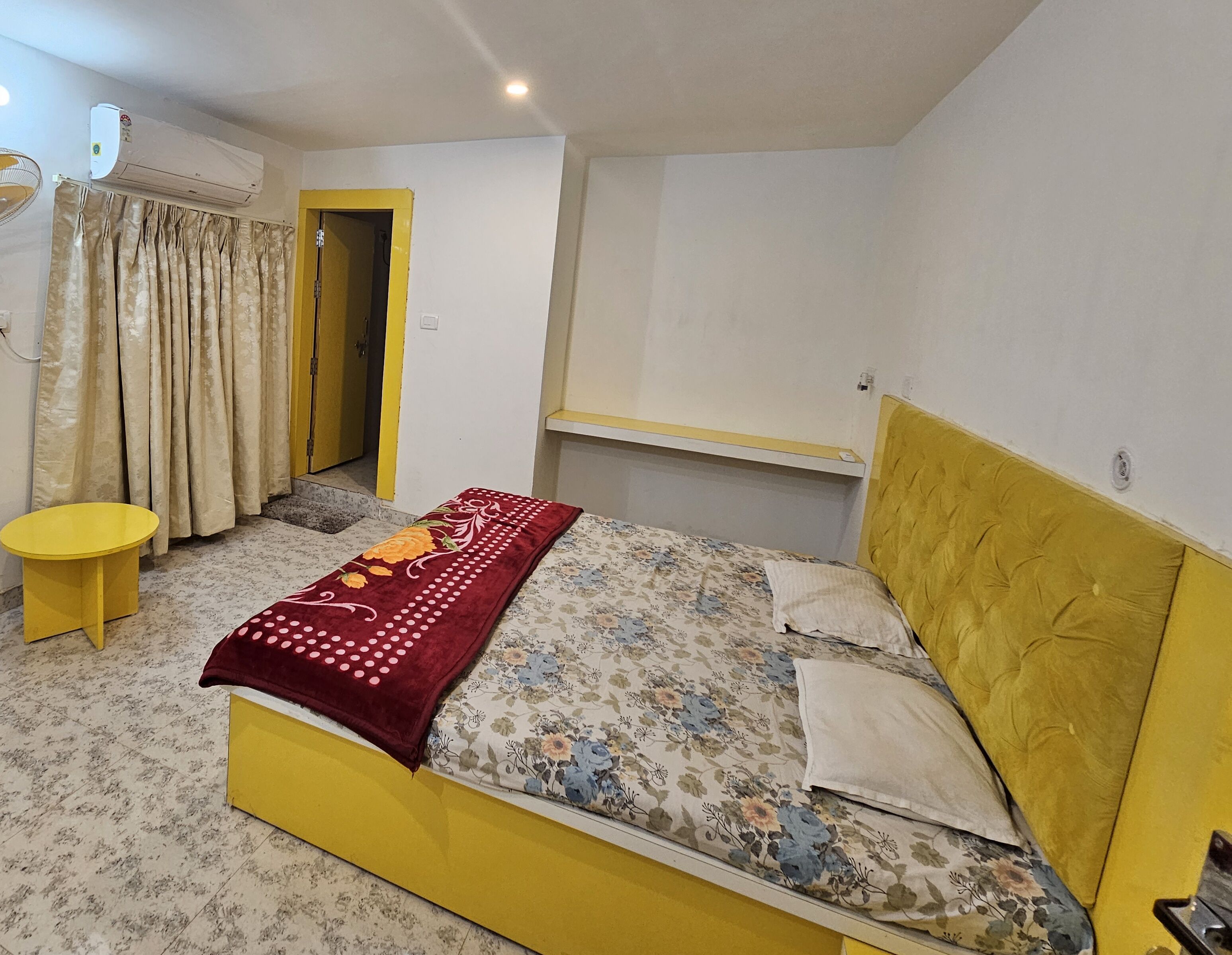 Deluxe Suite, Private Bathroom