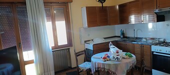 Second floor apartment in country house near venice