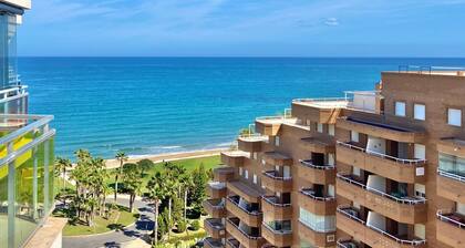 M1121 - Mondrian World, Penthouse - ServHouse