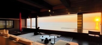 Oceanfront 3-Bedroom Villa: Perfect for Family Getaways & Relaxing Stays