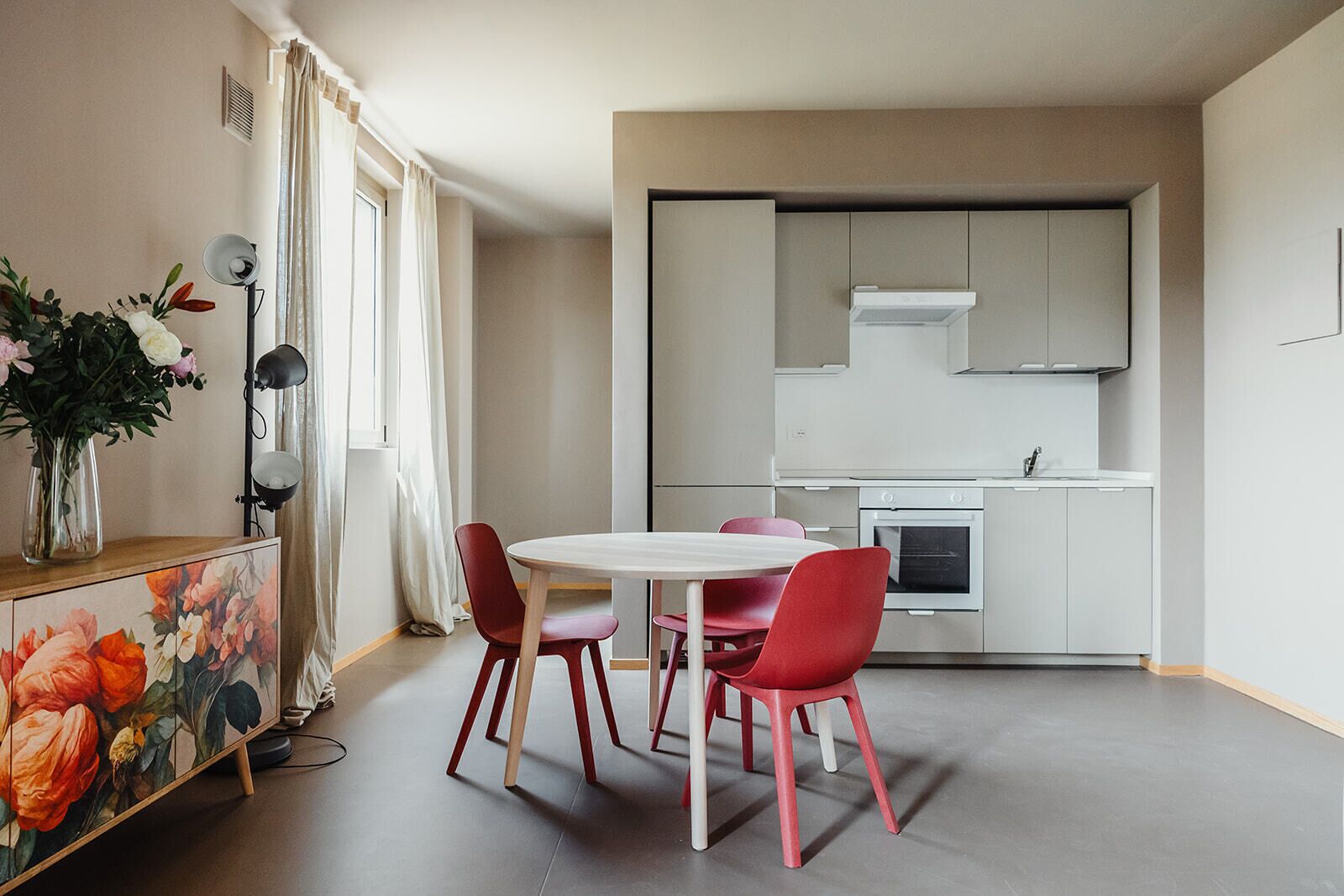 Executive Apartment | Private kitchen | Full-sized fridge, stovetop, griddle, cookware/dishes/utensils