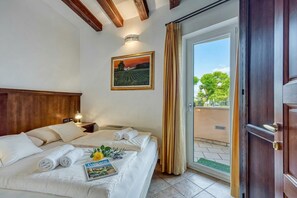 2 chambres, fer et planche à repasser, accès au Wi-Fi (inclus)