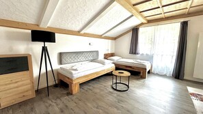 Comfort Apartment, 1 Bedroom, Balcony, Mountain View | Living area | 50-inch flat-screen TV with cable channels - Apartments Living Saalbach (Saalbach)
