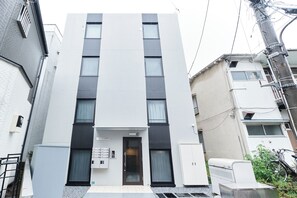 Exterior - Maison Ash Ikebukuro by Tranova (Tokyo)