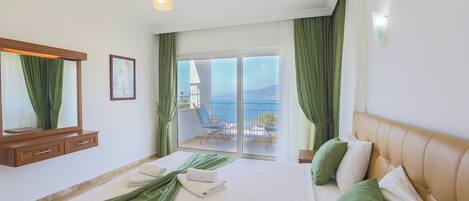 4 makuuhuonetta, silitysrauta/-lauta, Wi-Fi, vuodevaatteet