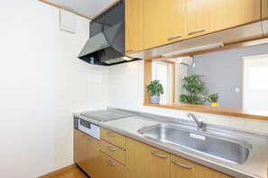 別墅, 部分海景 | 私人廚房 | 電熱水壺、烤麵包機、電鍋、提供環保清潔產品