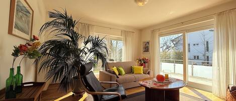 TV, ping pong, books