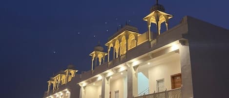 Façade de lâhĂ©bergement