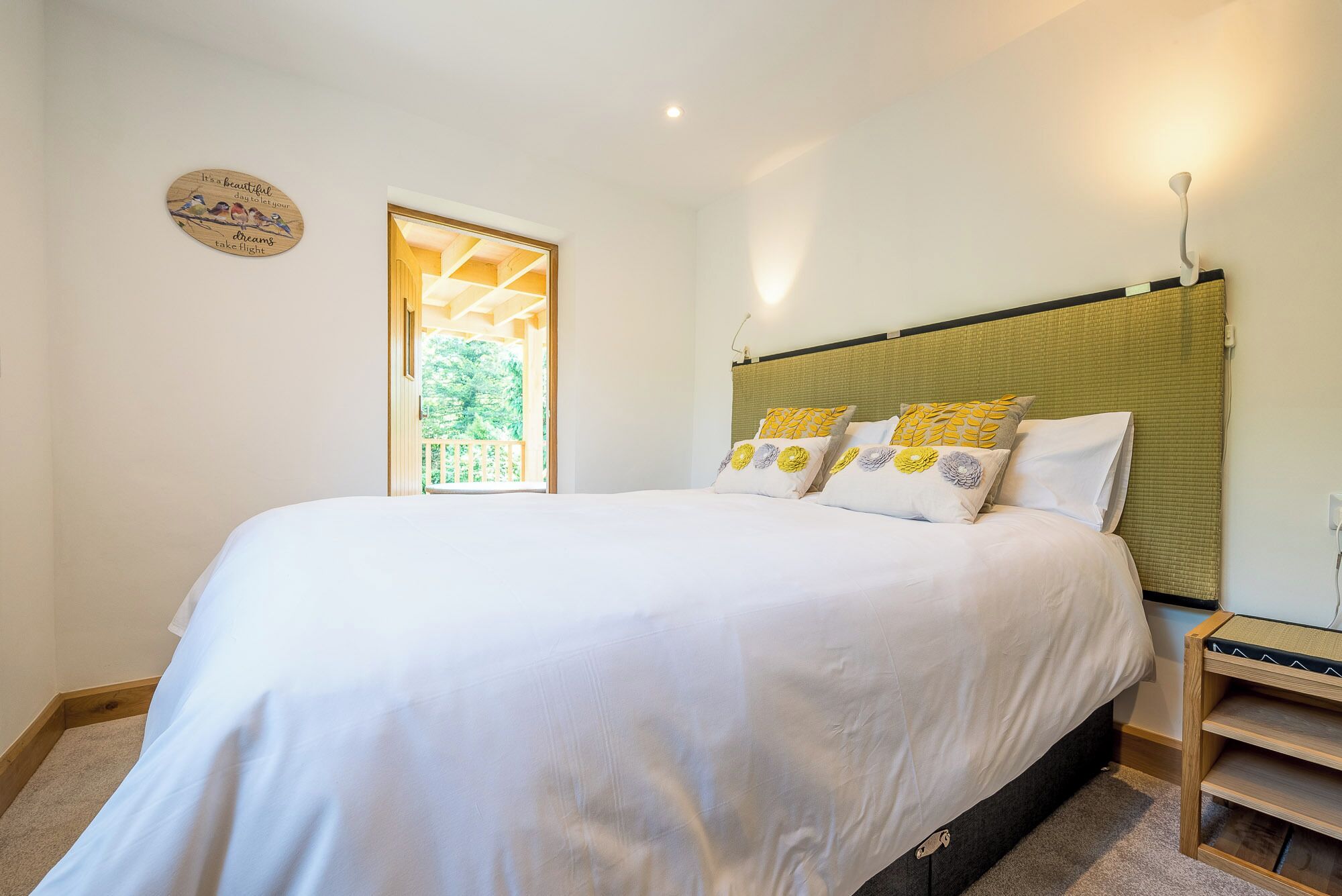 Matelas mémoire de forme, chambres insonorisées, Wi-Fi gratuit