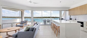 River's Edge At Mariners