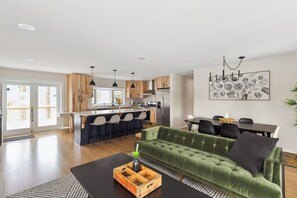 Smart TV, video games