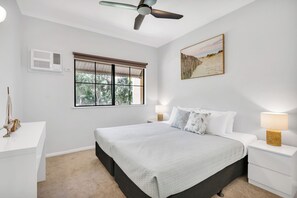 2 bedrooms, desk, iron/ironing board, free WiFi