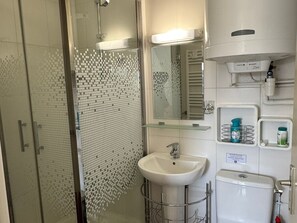 Bathroom - 2-room apartment direct beach access, pets allowed, Wifi (Cabourg)