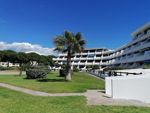 Air-conditioned Studio Cabin 4 People - Port Camargue with Parking