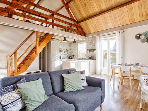 Bright chalet with large garden and private parking in Merville-Franceville-Plage