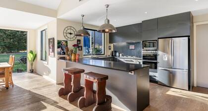 Discover Your Ideal Kiwi Retreat in Queenstown