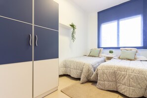 3 chambres, fer et planche à repasser, draps fournis