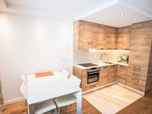 Oven, dishwasher - Cosy apartment for 5 people with WIFI, TV and balcony (Leukerbad)
