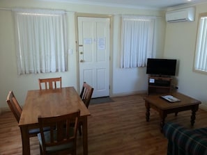 Dining - Sonbern Lodge Motel (Wallaroo)